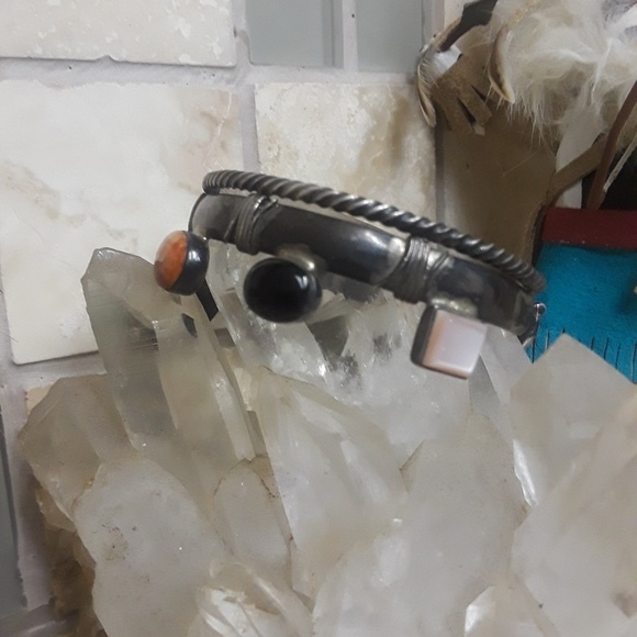 🚫SOLD🚫Vtg Sterling Multi Stone Cuff - Picture 4 of 7